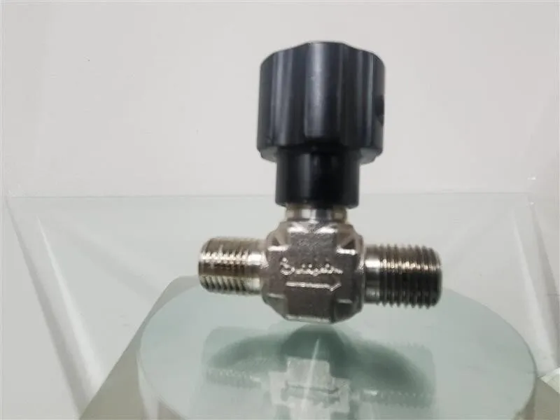 Клапан Swagelok SS-14DKM4-S4 Integral Bonnet Non-Rotating Stem Valve FNSP