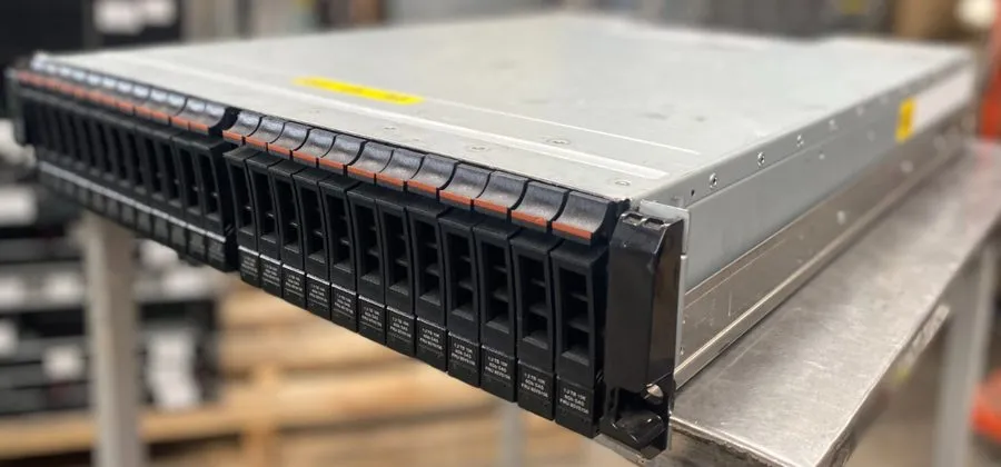 Блок питания IBM Storwize V7000 2076-224 Expansion Enclosure Server|24 x 1.2TB|2