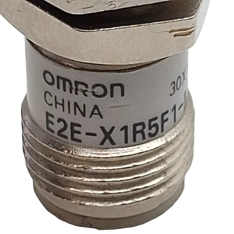 Датчик приближения Omron E2E-X1R5F1-M1 Proximity Sensor, PNP NO, 1.5mm Range, 12