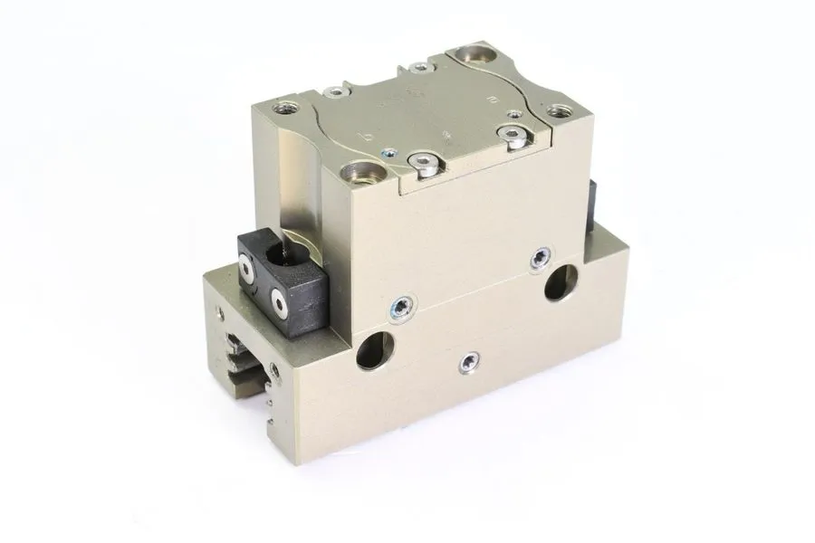 Робот SCHUNK 0318498, PGN+P64-1-AS, Universal gripper