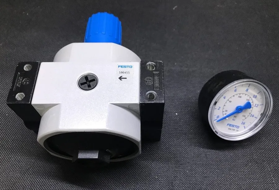 Трубопроводная арматура One Festo 186455 LR-1/2-D-MAXI Pressure Regulator