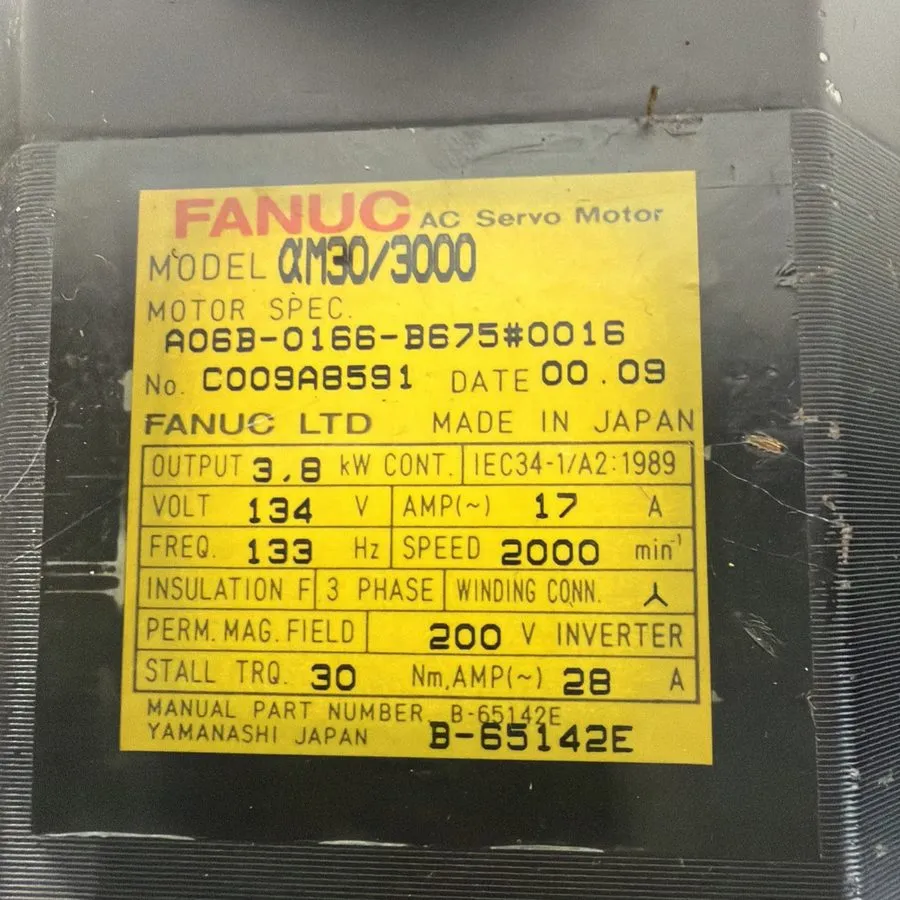 Серводвигатель FANUC A06B-0166-B675 S016 AC SERVO MOTOR, 2000 RPM, #5271114G — фото лота 1