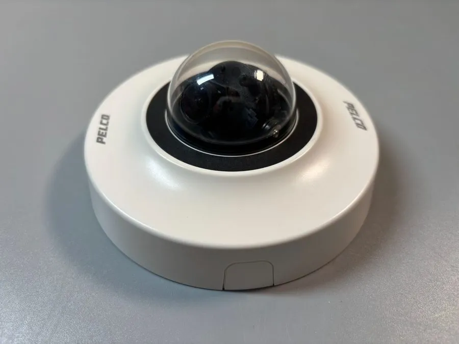 Камера Pelco IJP221-1IS SRX PRO2 IND Dome POE 2MP Camera — фото лота 1