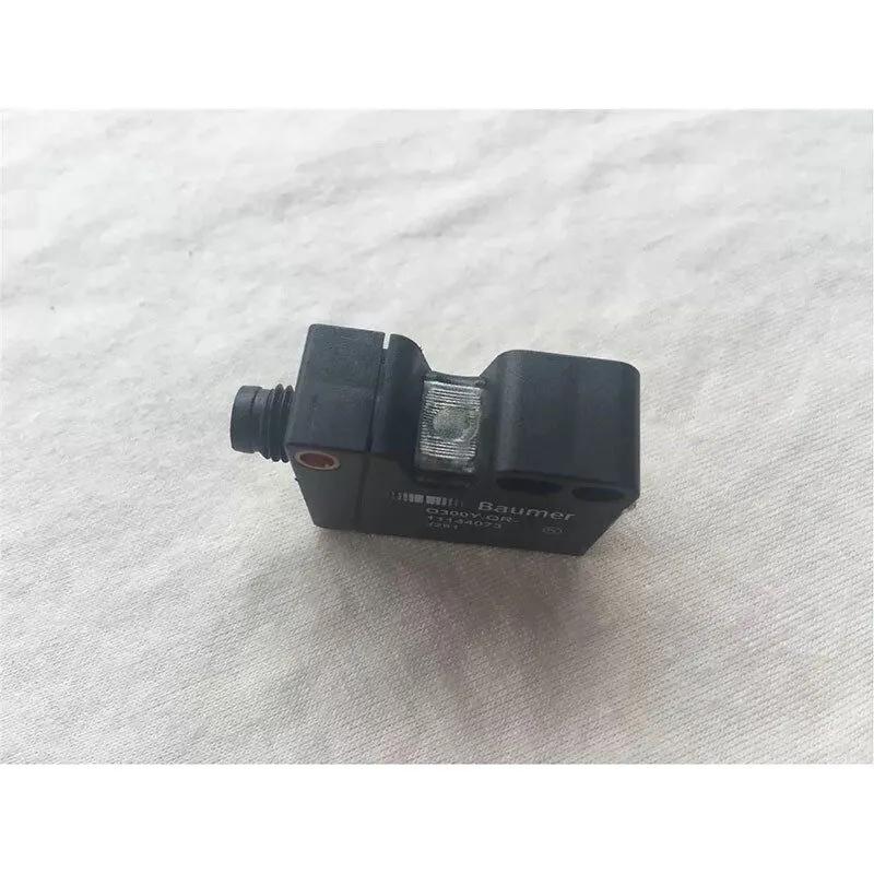 Фотоэлектрический датчик Baumer O300Y.QR-11144073 Photoelectric Sensor