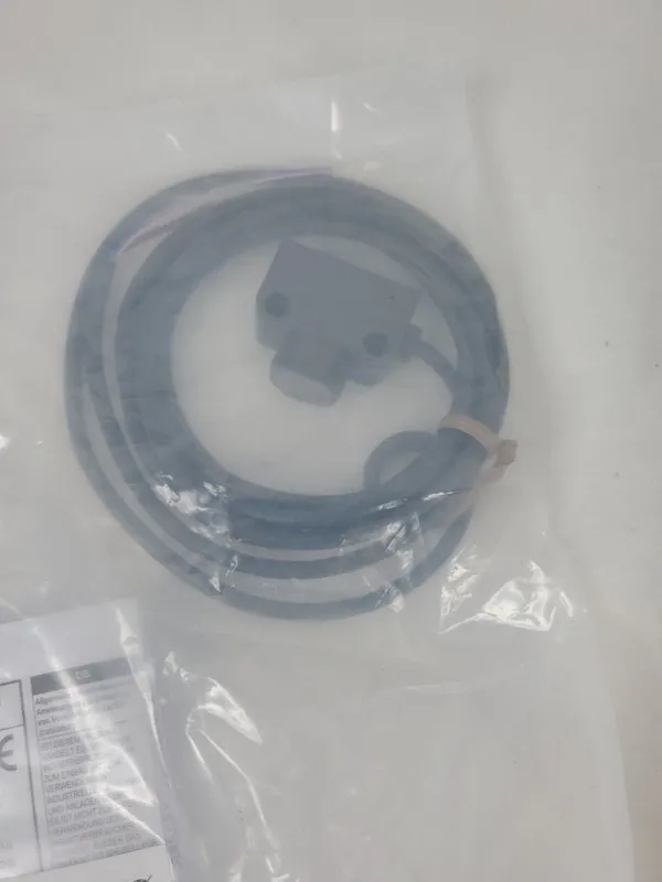 Фотоэлектрический датчик OMRON E3Z-FTP12 D 2M 10-30VDC Photoelectric Sensor 2m N — фото лота 1