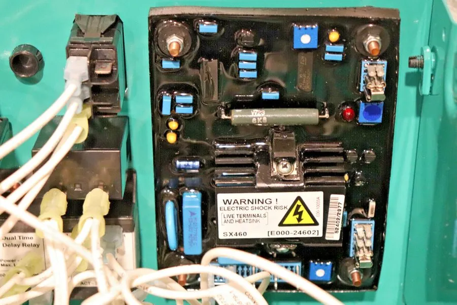 Генератор 300-5232-02 Cummins Onan Type II Remote Control Assy REM/ATS Generator — фото лота 2