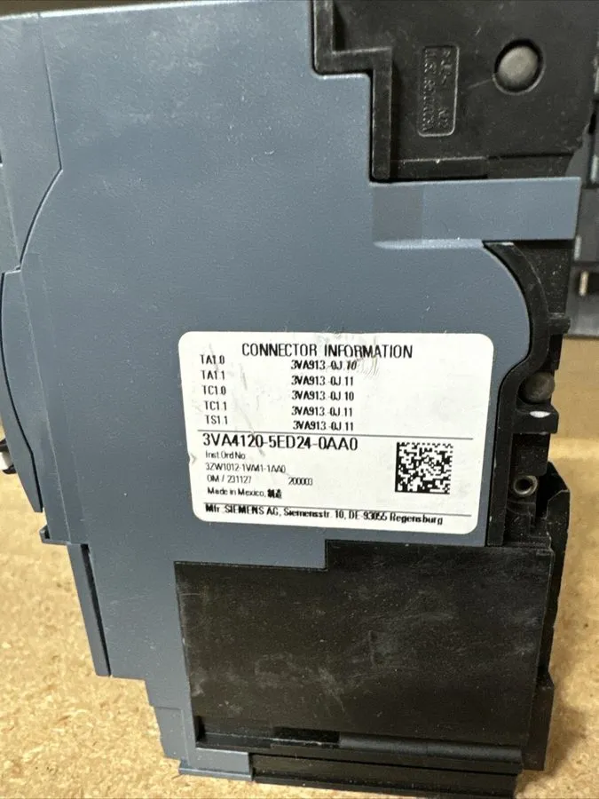 Автоматический выключатель Siemens 3VA4120-5ED24-0AA0 2P 20 Amp 600Y/347 Volt Bo