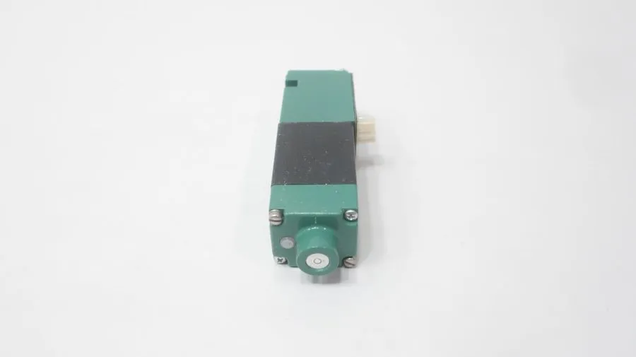 Пневмоклапан Numatics 081SA400M000061 Pneumatic Valve 24VDC 150PSI .26A