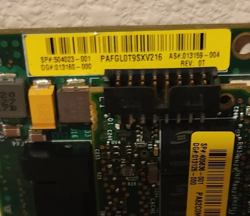 Контроллер HP Smart Array P400 SAS RAID PCIe Controller 504023-001 405836-001 25