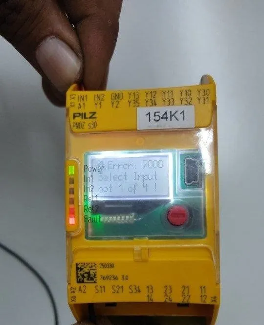 Реле безопасности Pilz PNOZ s30 750330 Safety Speed Monitor Relay 24-240VAC/DC — фото лота 1