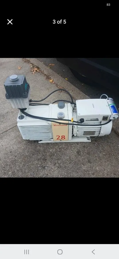 Насос EDWARDS A373-24-904 Agilent G1969-80208 ROTARY VANE VACUUM PUMP E2M28 — фото лота 2