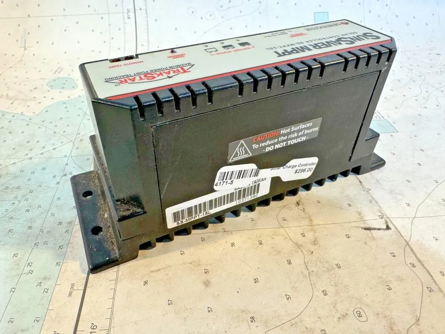 Аккумулятор Morningstar SS-MPPT-15L SunSaver MPPT 15 amp 12/24V Solar Charge Con