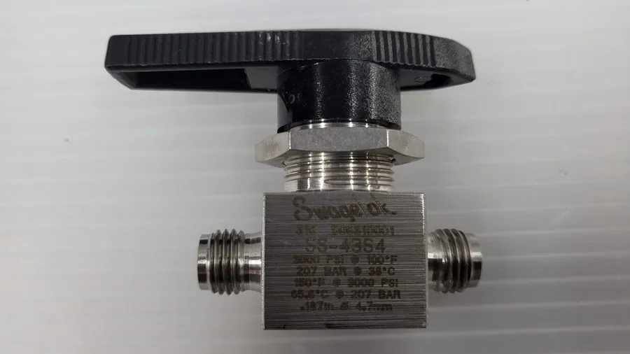 Клапан Swagelok SS-43S4 316 Stainless Steel Ball Valve 1/4"