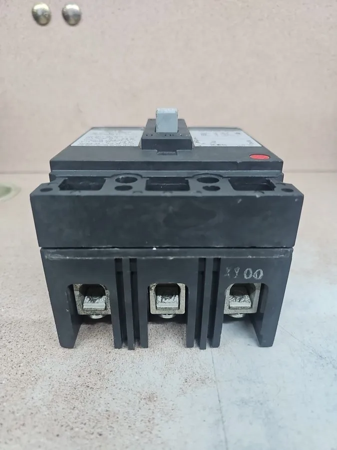 Автоматический выключатель GE TED134100WL 3 pole 100 amp 480v CIRCUIT BREAKER TE