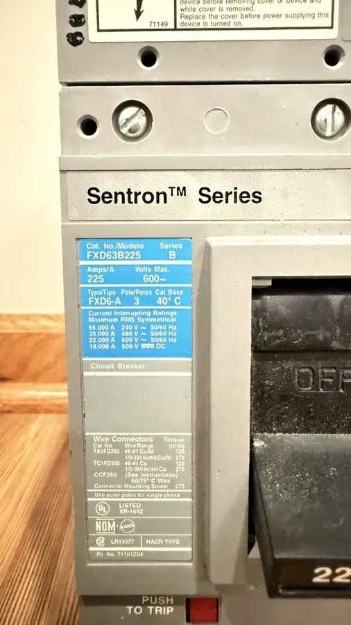 Автоматический выключатель I-T-E Siemens Sentron FXD63B225 225A 3 Pole 600VAC Ci