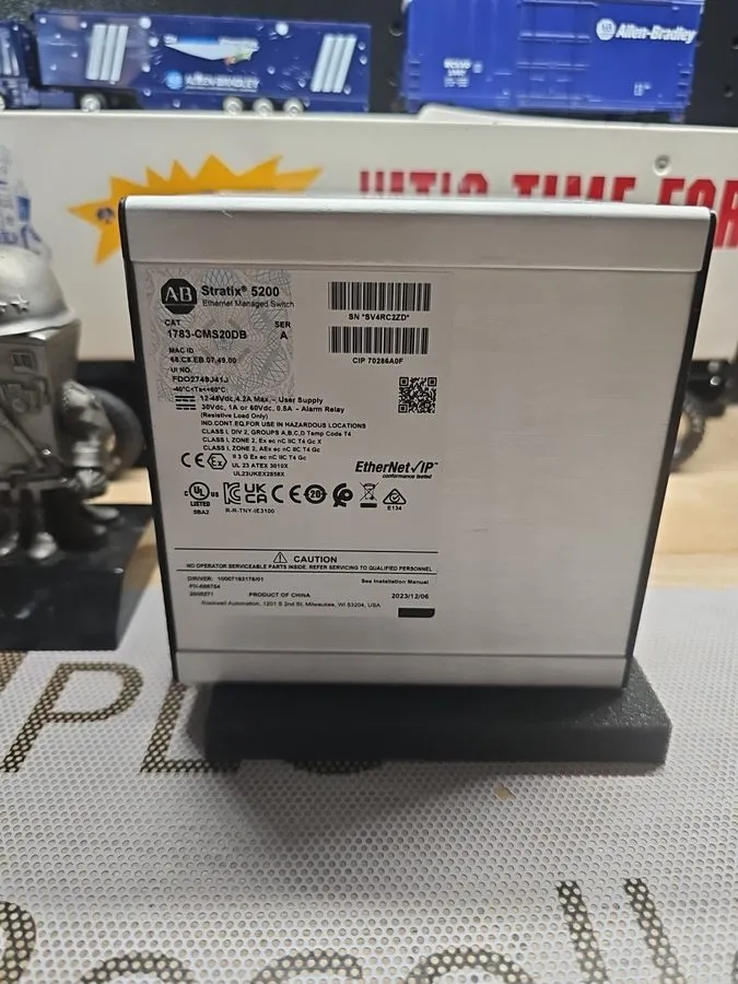 Коммутатор 1783-CMS20DB Allen Bradley Stratix 5200 20 Port Switch — фото лота 1