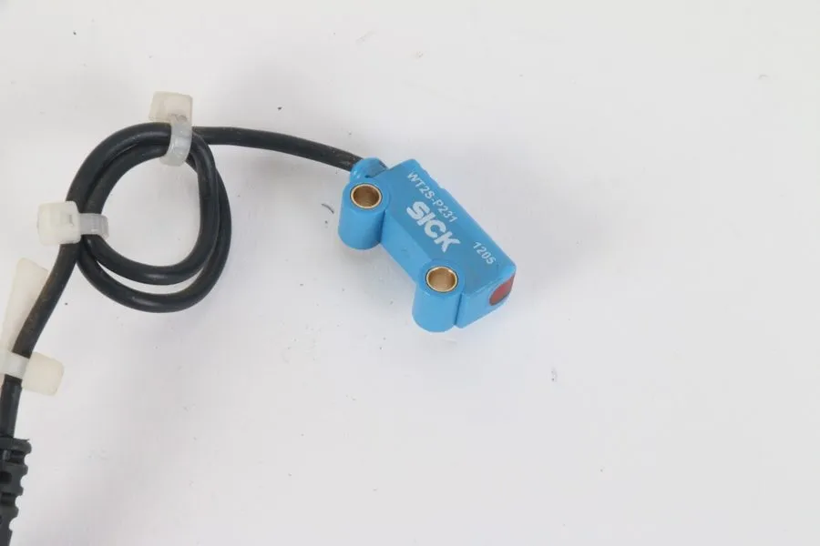 Датчик приближения SICK WT2S-P231 Photoelectric Proximity Sensor ,PNP,New Kd — фото лота 1