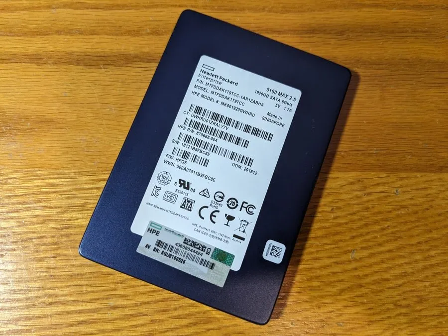 SSD-накопитель Micron 5100 Max 1.92TB SATA 3 6Gb/s 2.5" SSD MTFDDAK1T9TCC (75% H
