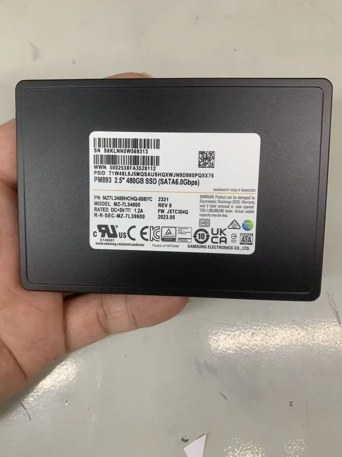 SSD-накопитель Samsung PM893 480GB SSD 2.5" SATA III TLC MZ7L3480HCHQ-00A07/00B7