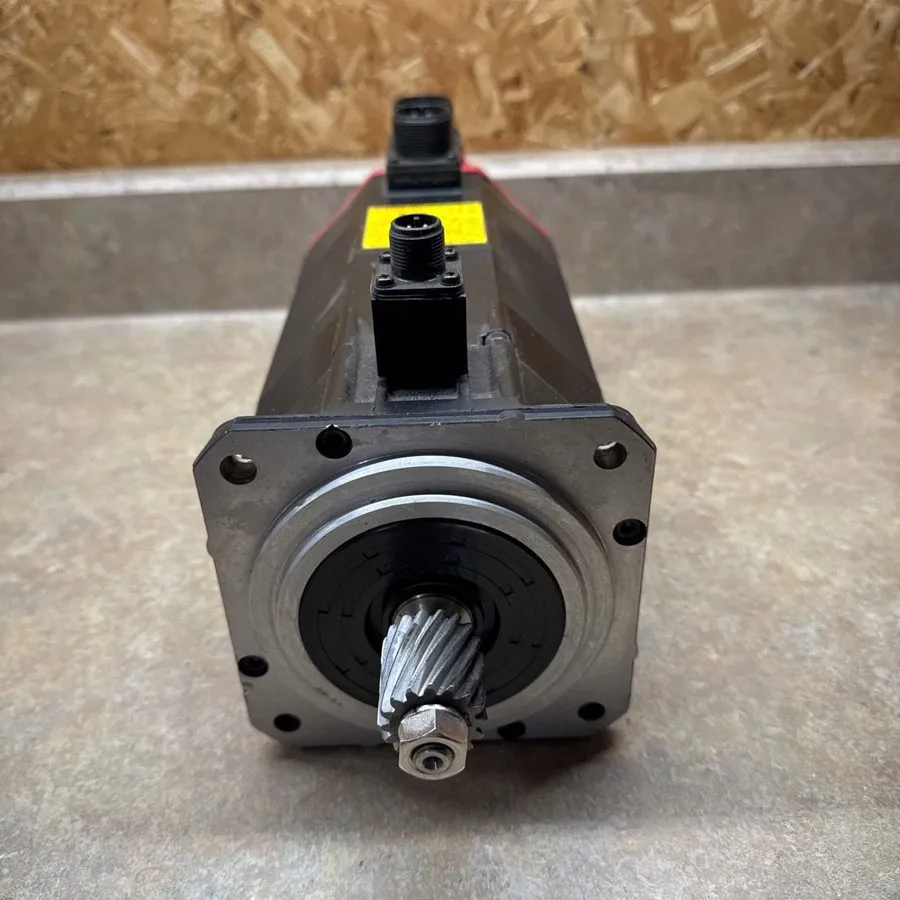 Серводвигатель Fanuc AC Servo Motor A06B-0128-B175, Output 1.4kw