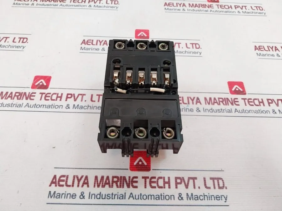Автоматический выключатель HYUNDAI HBS-63C 60A 3POLE MOLDED CASE CIRCUIT BREAKER