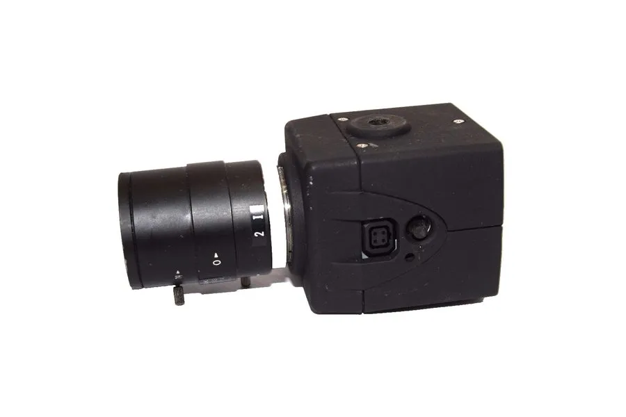 Камера Pelco CCC1380UH-6 24-60Hz 270mA Secuiry Camera with Ultrak 3.5-8.0mm CCTV
