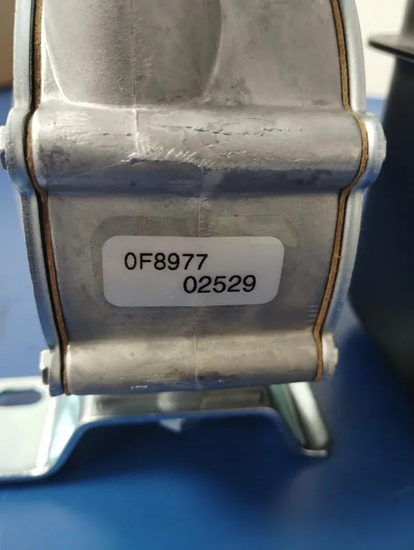 Трубопроводная арматура GENERAC 0F9078 Fuel Pressure Regulator and Plenum Stabil — фото лота 2
