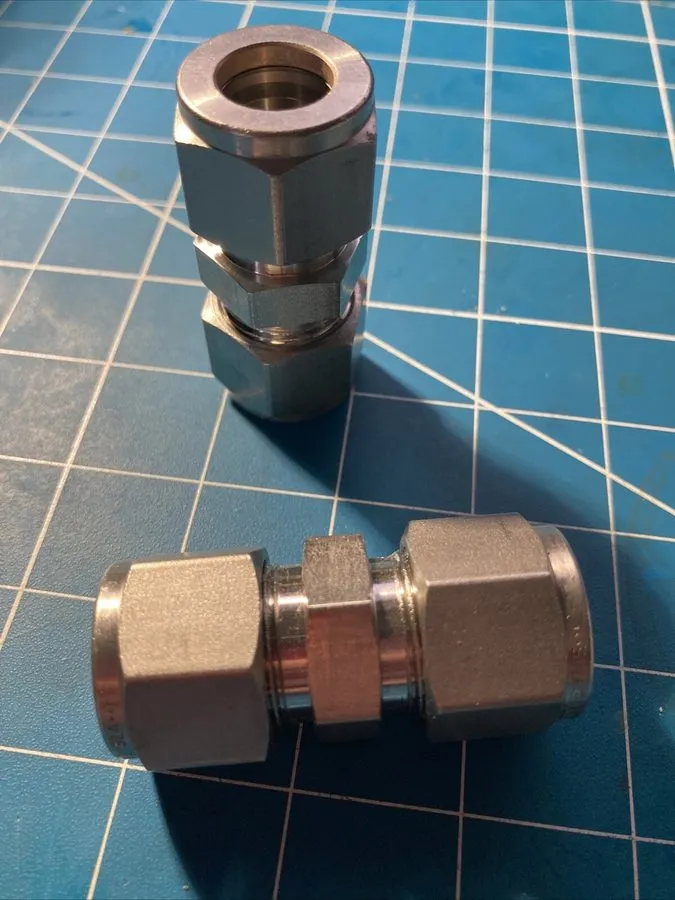 Фитинг 1 Swagelok Stainless Steel Union Fitting 1/2" OD Tube SS-810-6