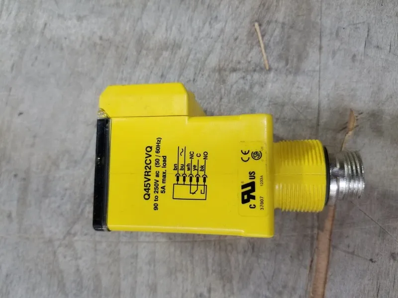 Фотоэлектрический датчик BANNER Q45VR2CVQ PHOTOELECTRIC SENSOR W227