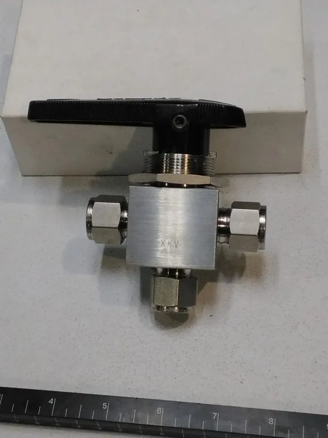 Клапан Swagelok SS-45XS8 Stainless Steel Ball Valve