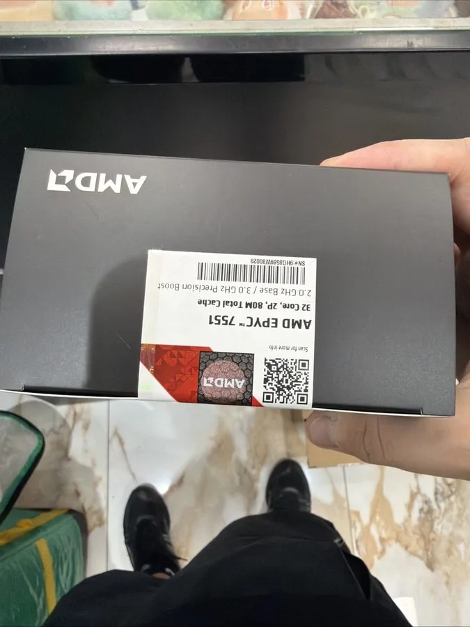 Модуль памяти Unlocked AMD EPYC 7551 32 core 64 threads 64MB 180W DDR4 SP3 CPU p — фото лота 1