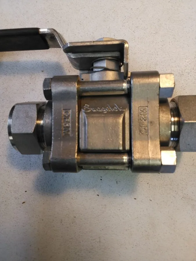 Клапан Swagelok SS-65TS16 Stainless Steel 60 Series Ball Valve