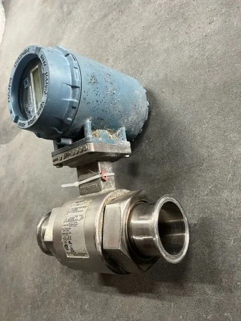 Датчик ROSEMOUNT 8732EST1A1N0M4 FLOW METER TRANSMITTER SMART FAMILY / HART 1/2 I