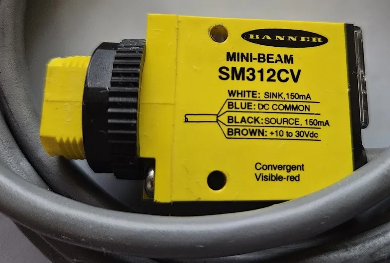 Фотоэлектрический датчик Banner SM312CV Mini-Beam Convergent Photoelectric Senso
