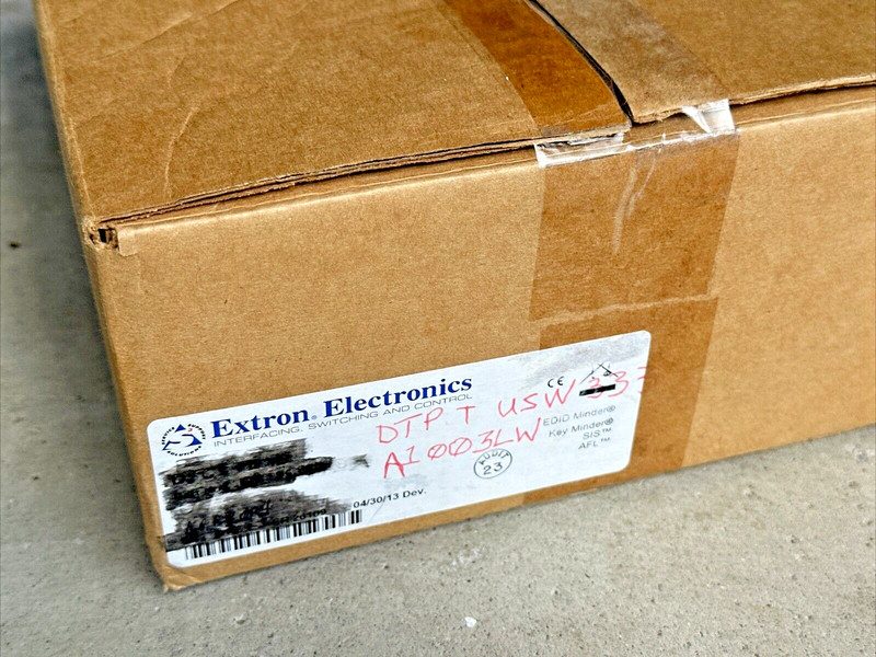 Видеокоммутатор EXTRON DTP T USW 333 60-1551-52 3-Input Switcher & Long-Distance — фото лота 1