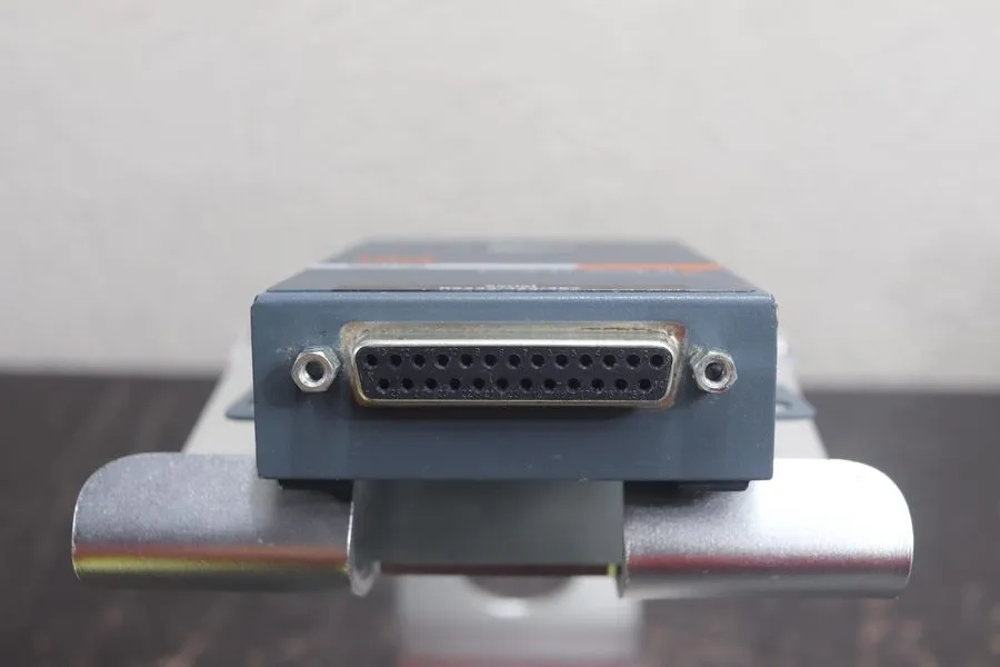 IIoT-устройство Lantronix UDS1100 Universal POE Serial Device Server Ethernet RS