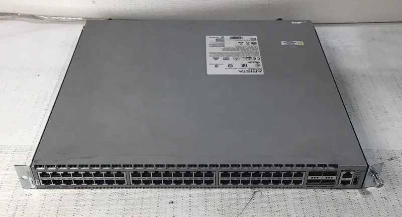 Коммутатор Arista DCS-7050TX-64 48-Port 10GbE RJ45 4-Port 40GbE QSFP Switch