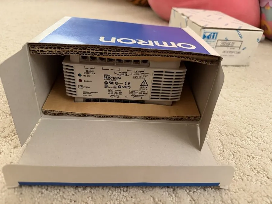 Блок питания Omron S82K S82K-10024 Switching Power Supply 24VDC 4.2A 100W DIN Ra