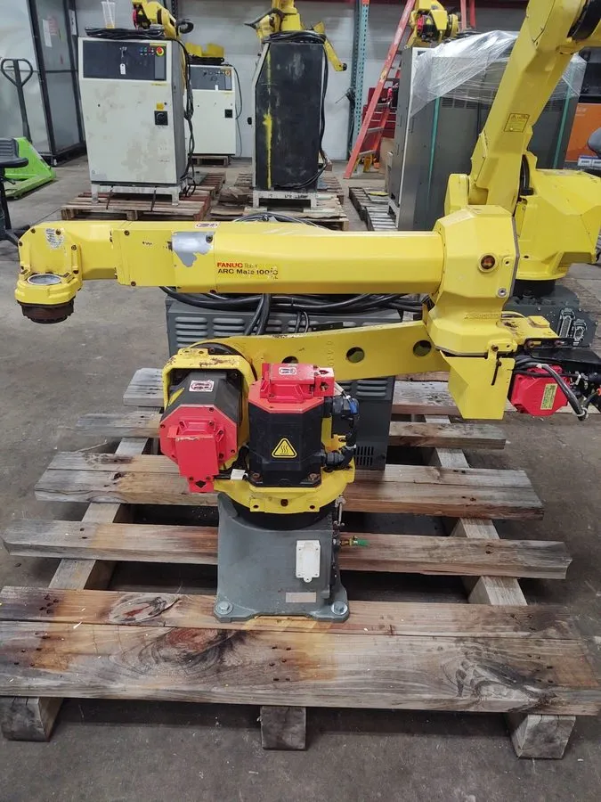 Робот Fanuc Arcmate 100ic/6L Industrial Welding Robot with R-30ib 4545 Running H