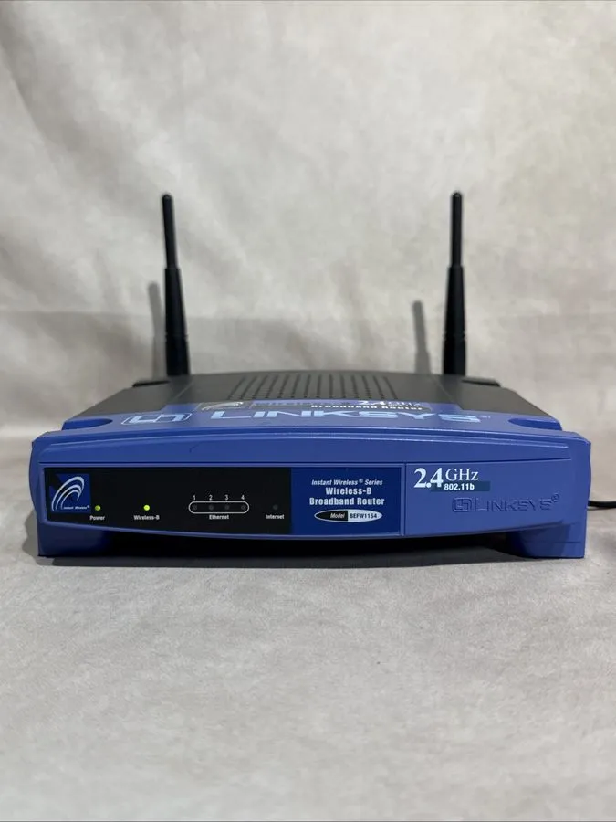 Маршрутизатор LINKSYS BEFW11S4 WIRELESS-B 2.4GHz 4-PORT BROADBAND ROUTER 802.11B
