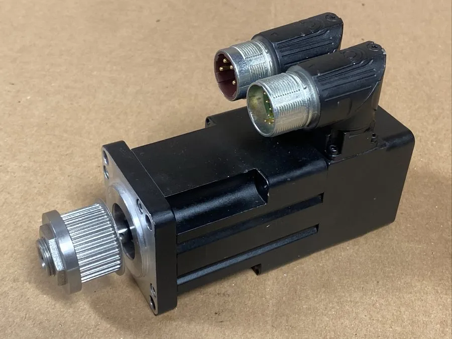 Серводвигатель Allen Bradley MPL-B1520U-VJ72AA Ser A 460V 7000RPM Servo Motor Ki