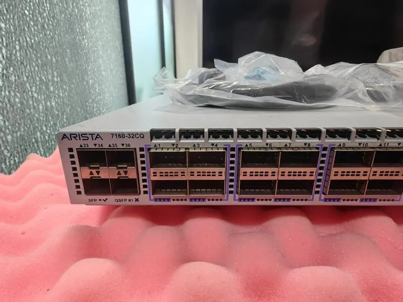 Коммутатор Arista DCS-7160-32CQ-R 32x 100G/40G, 128x 25/10G, 64x 50G rear to fro