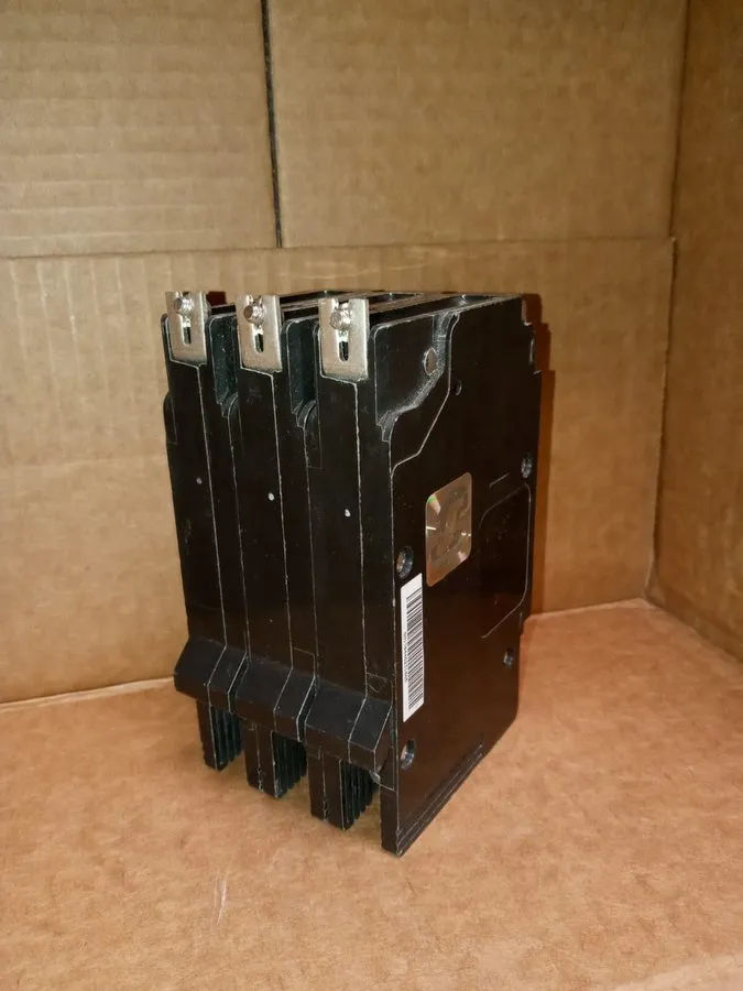 Автоматический выключатель Square D EGB34070 Bolt On Circuit Breaker 70A 3P 480V