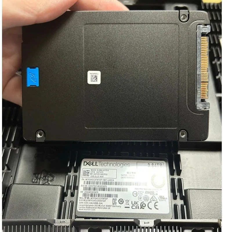 SSD-накопитель MTFDKCC3T8TGP Micron 7500 PRO 3.84TB U.3 PCI-e 4.0 NVMe 2.5" TLC 