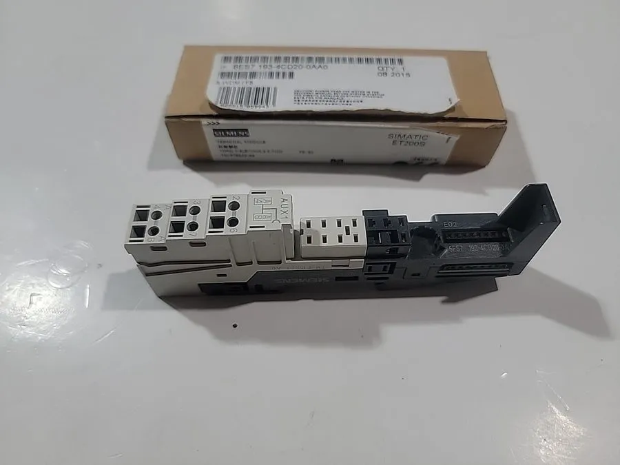 Модуль ввода-вывода Siemens 6ES7 193-4CD20-0AA0 SIMATIC ET200S Terminal Module — фото лота 1