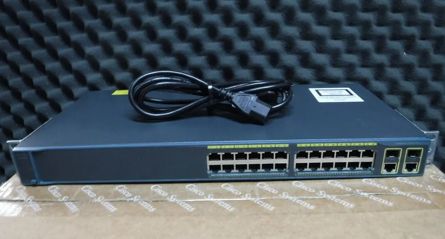 Коммутатор Cisco Catalyst 2960 Plus Series WS-C2960+24TC-L 24-Port 10/100 Switch