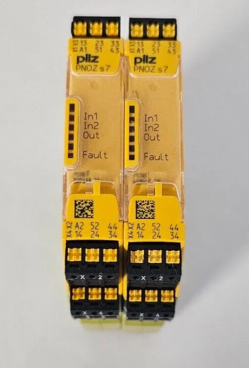 Реле безопасности PILZ PNOZ S7C 24VDC Pull Off Safety Relay PLC — фото лота 1