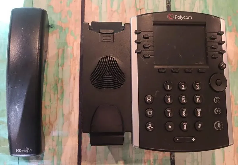 IP-телефон Polycom Desktop Phone VVX410 PoE GIG-E, 2200-46162-025 VVX 410 — фото лота 1