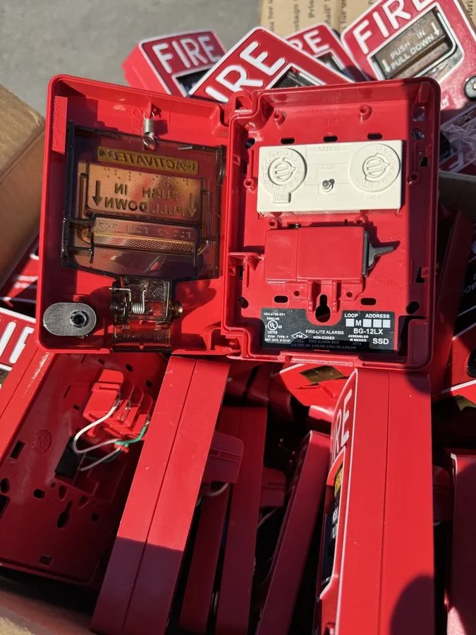Оборудование пожарной сигнализации Notifier NBG-12LX Fire Alarm Pull Station Fir