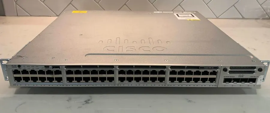 Коммутатор Cisco Catalyst WS-C3850-48T 48 Ports C3850-NM-10G Switch